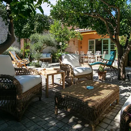 וילה Garden House